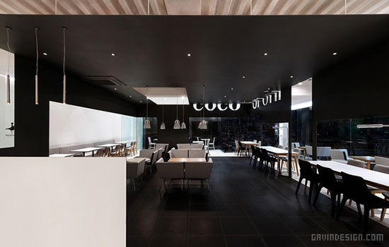 设计丨黑白碰撞出优雅咖啡厅