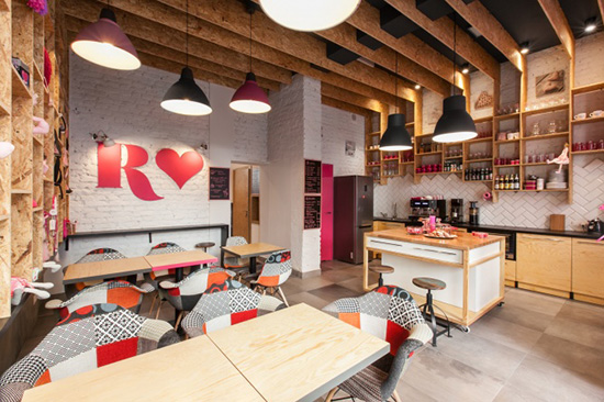 浪漫满屋粉色咖啡小馆设计